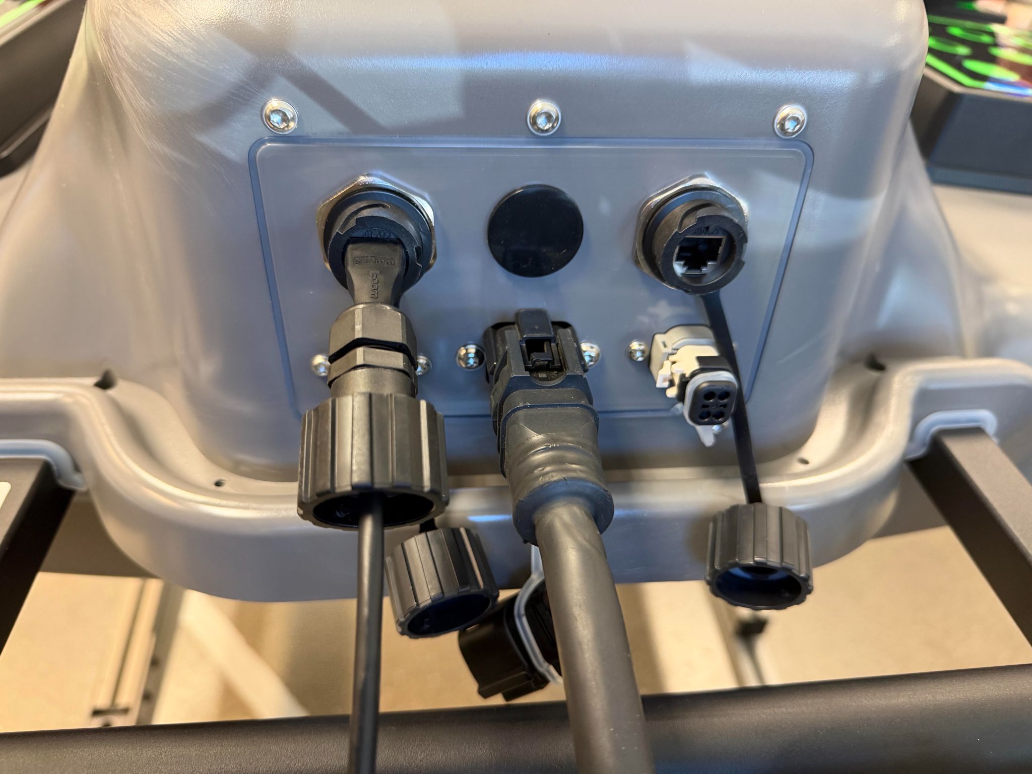 Dock connected to the EOL tester