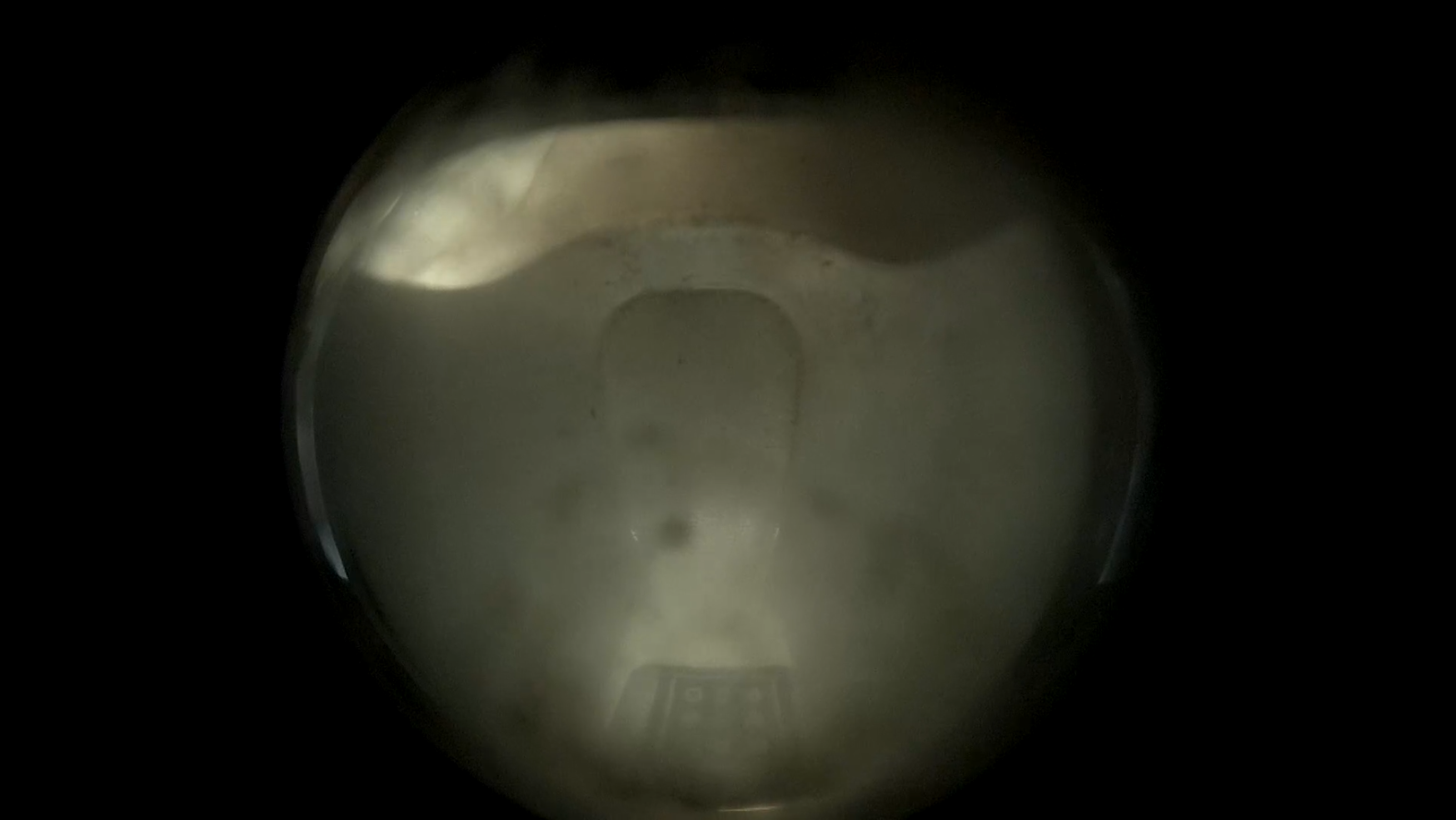 Incorrect view where a dirty lens obscures the fiducial circles