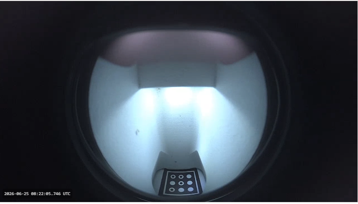 Droid fully lowered before door close