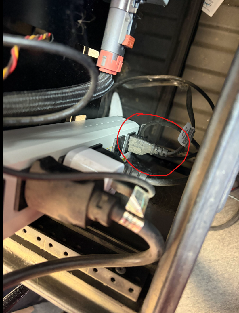 ThinkCentre power cord plug 1